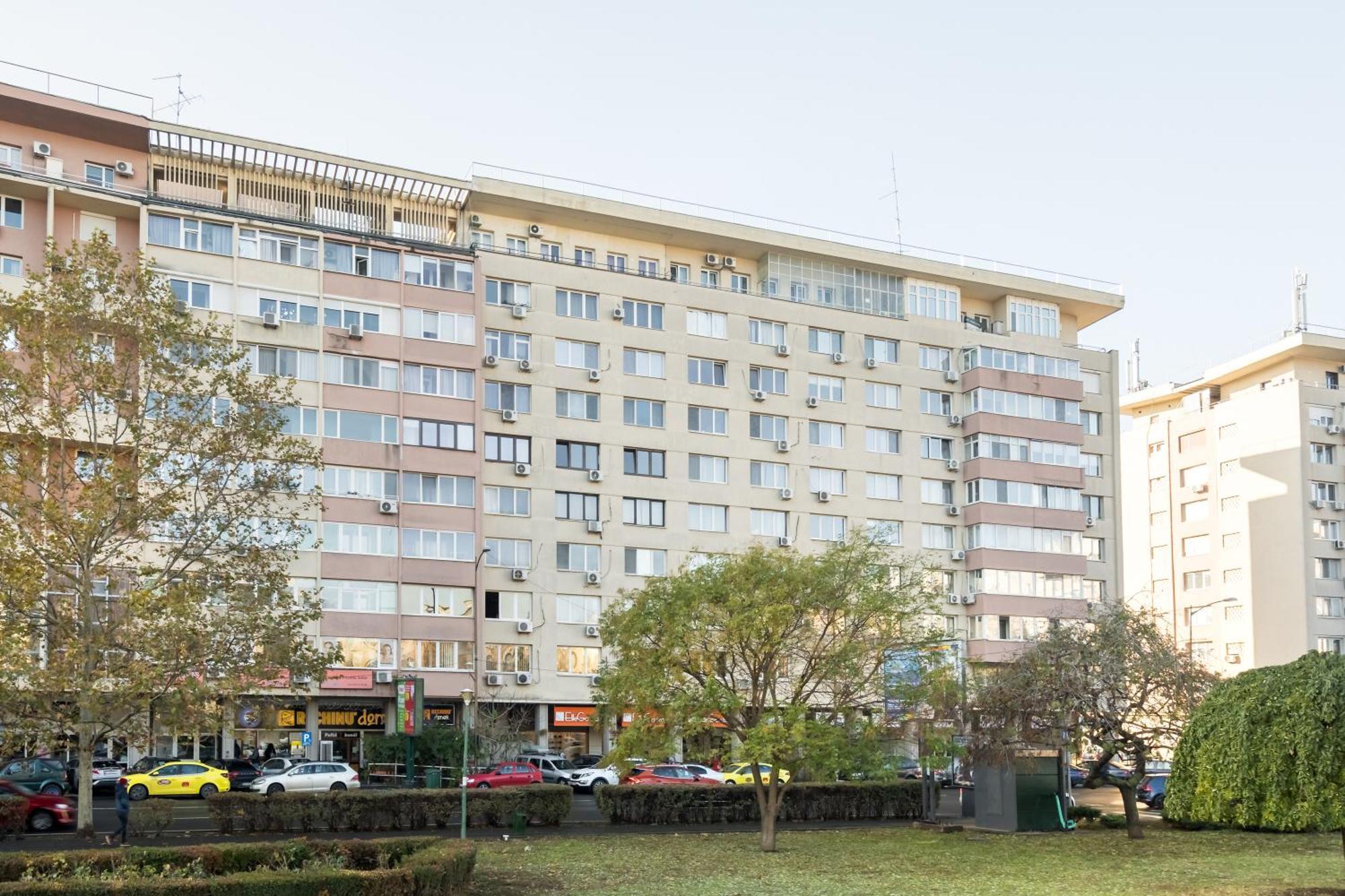 Chic Comfort 1Bdr With Landmark View - Concerthall Бухарест Экстерьер фото