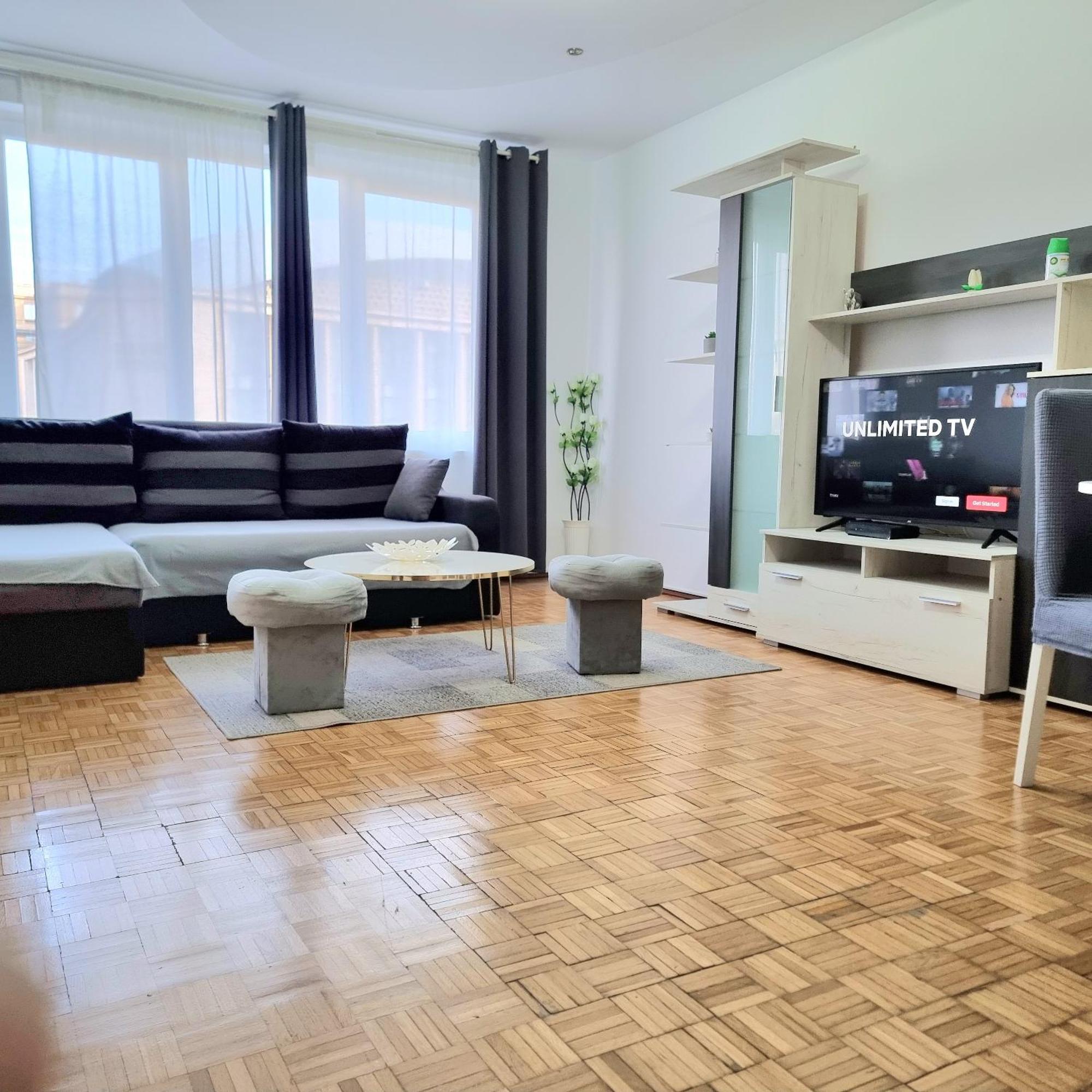 Chic Comfort 1Bdr With Landmark View - Concerthall Бухарест Экстерьер фото