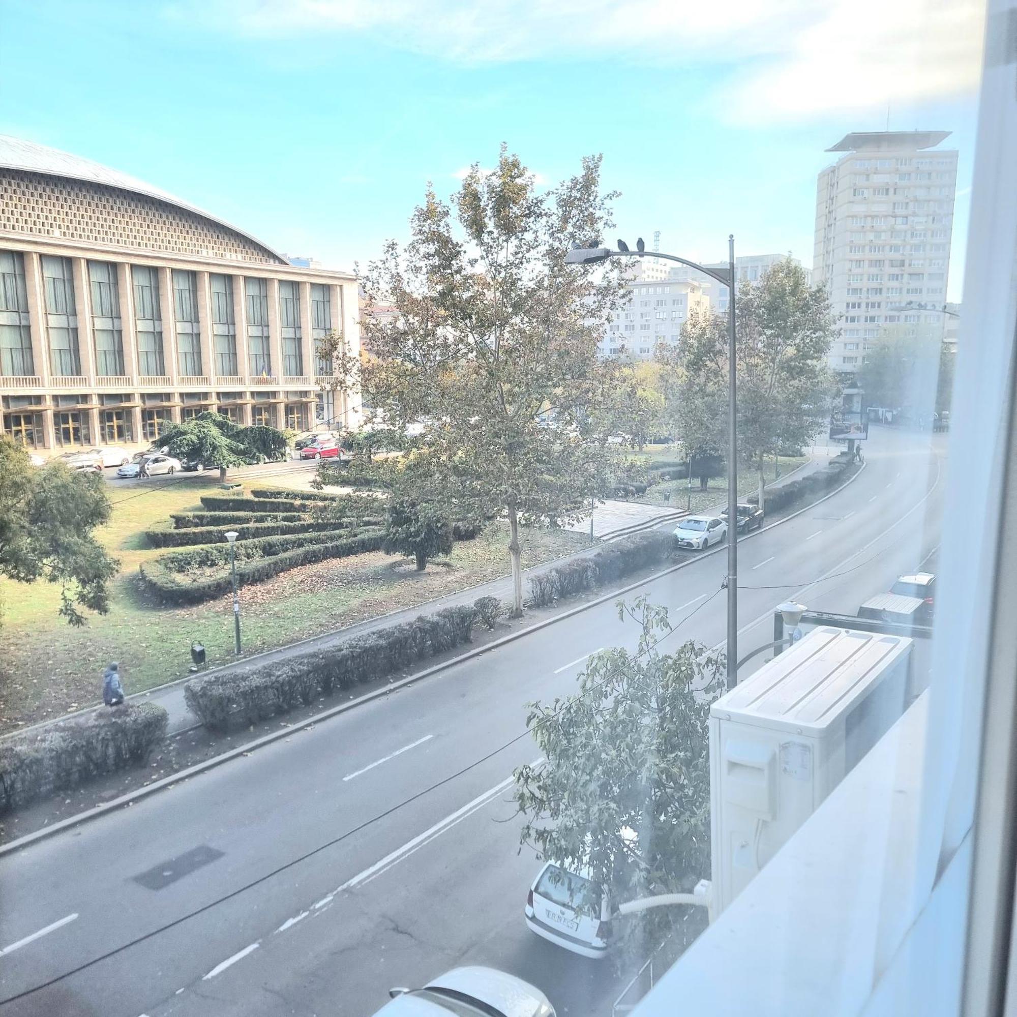 Chic Comfort 1Bdr With Landmark View - Concerthall Бухарест Экстерьер фото